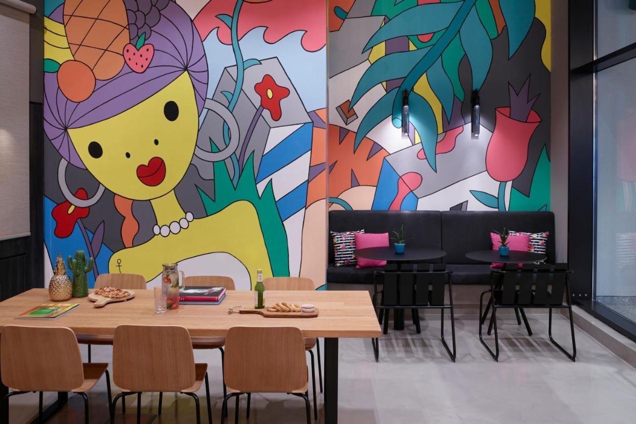 Moxy Athens City Atenas Exterior foto