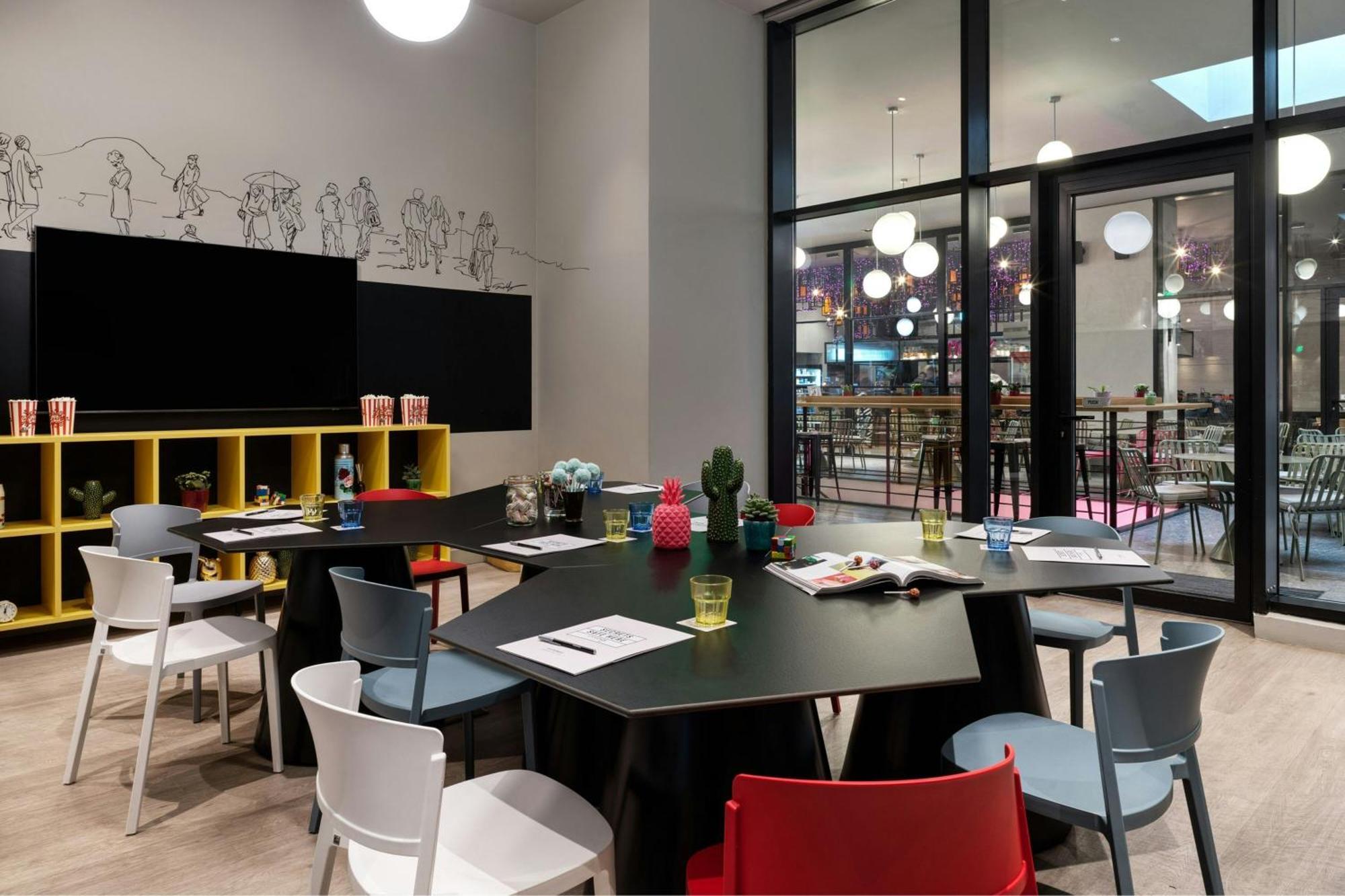 Moxy Athens City Atenas Exterior foto